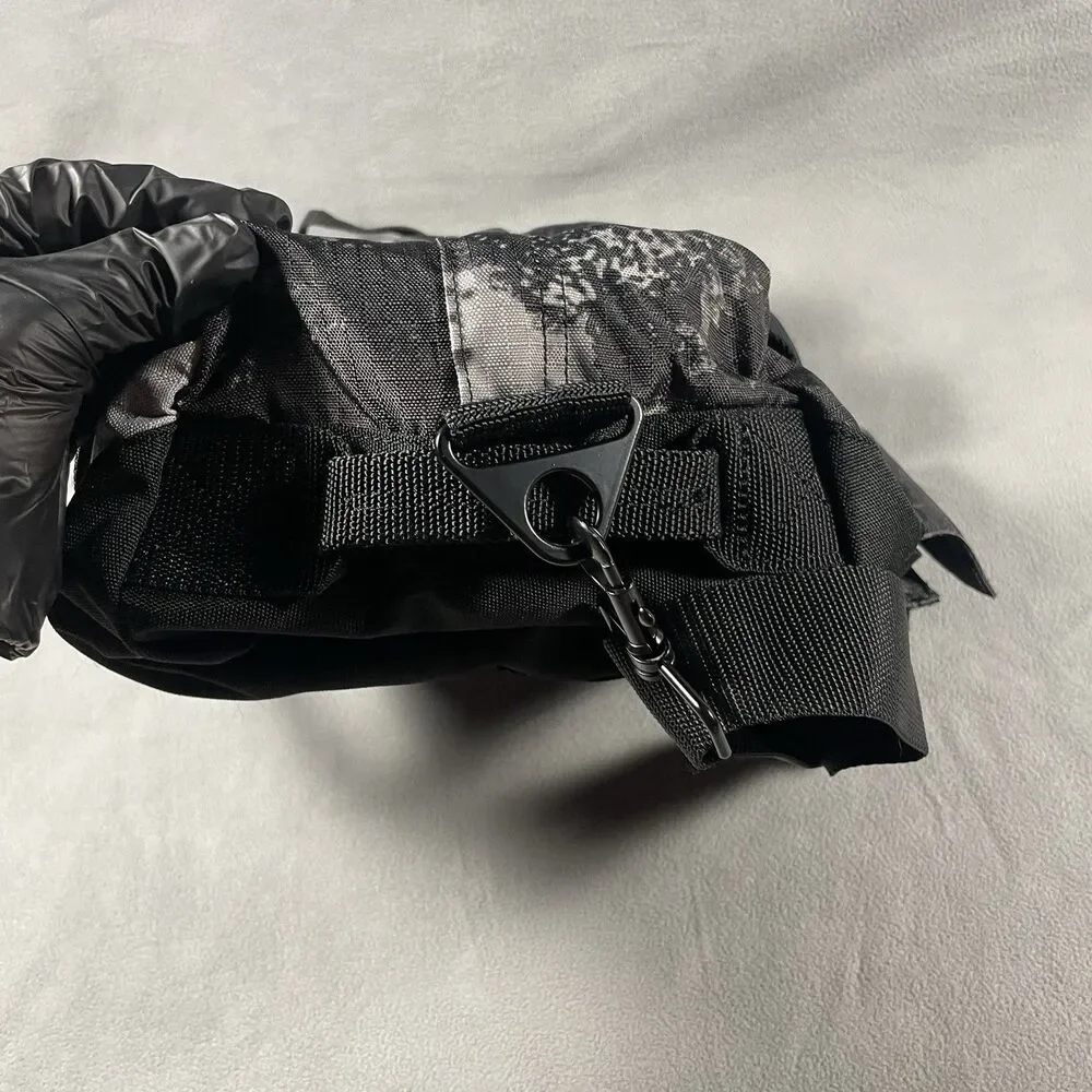 Bass Pro Shop Outfitters Duffle Bag Small Travel Outdoors Black Gray Preowned